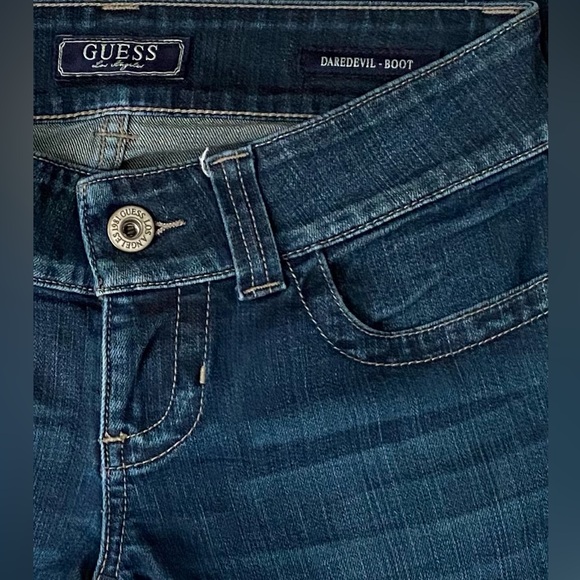 🌸 Guess jeans, 2 pairs, US size 26 - Picture 5 of 9